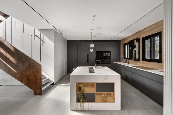 תמונה מרכזית 1