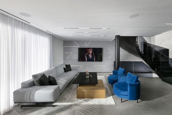 תמונה מרכזית 3